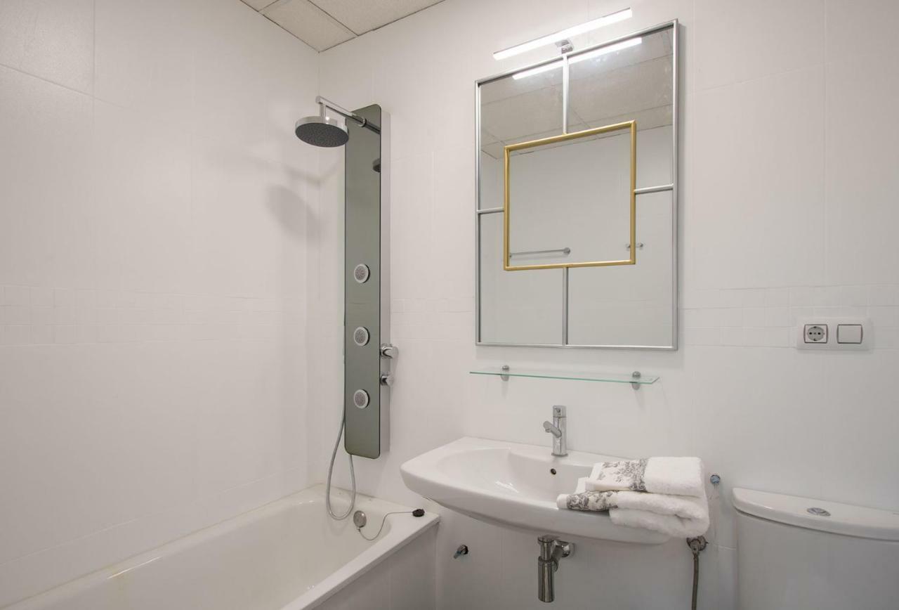 セビリアArenal Apartamento Centro Historico 4 Paxアパートメント エクステリア 写真